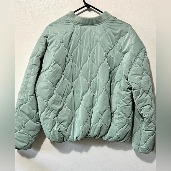 Steve Madden NWT Jade Vida Puffer Jacket - Medium - Picture 7 of 11